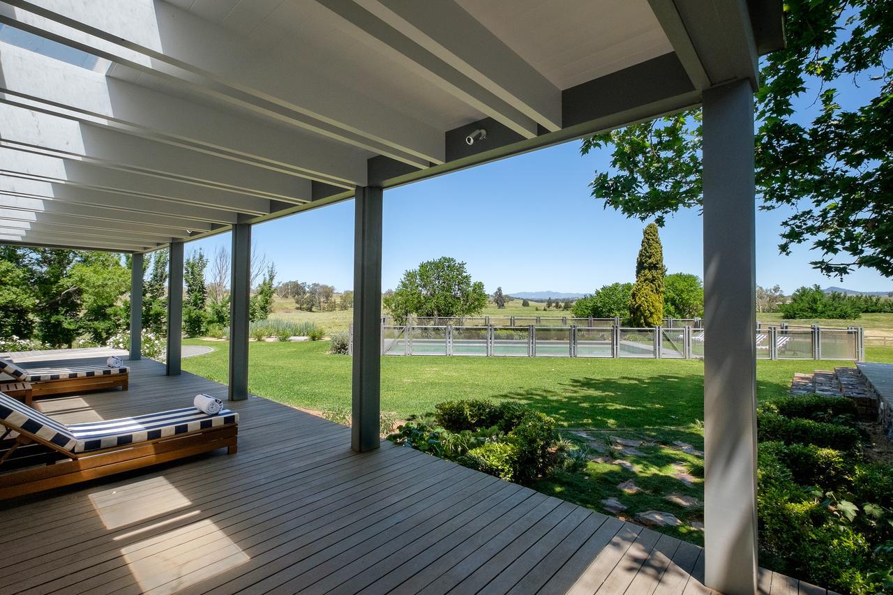 Goonoo Goonoo Station Hotell Tamworth Exteriör bild The deck at the clubhouse